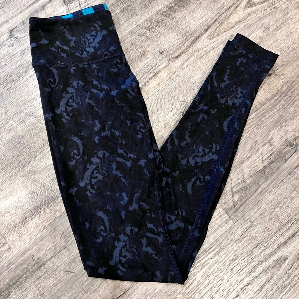 Lululemon blue/black tones. Could be reversible!